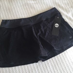 Senita shorts with lining NWT, adorable print!